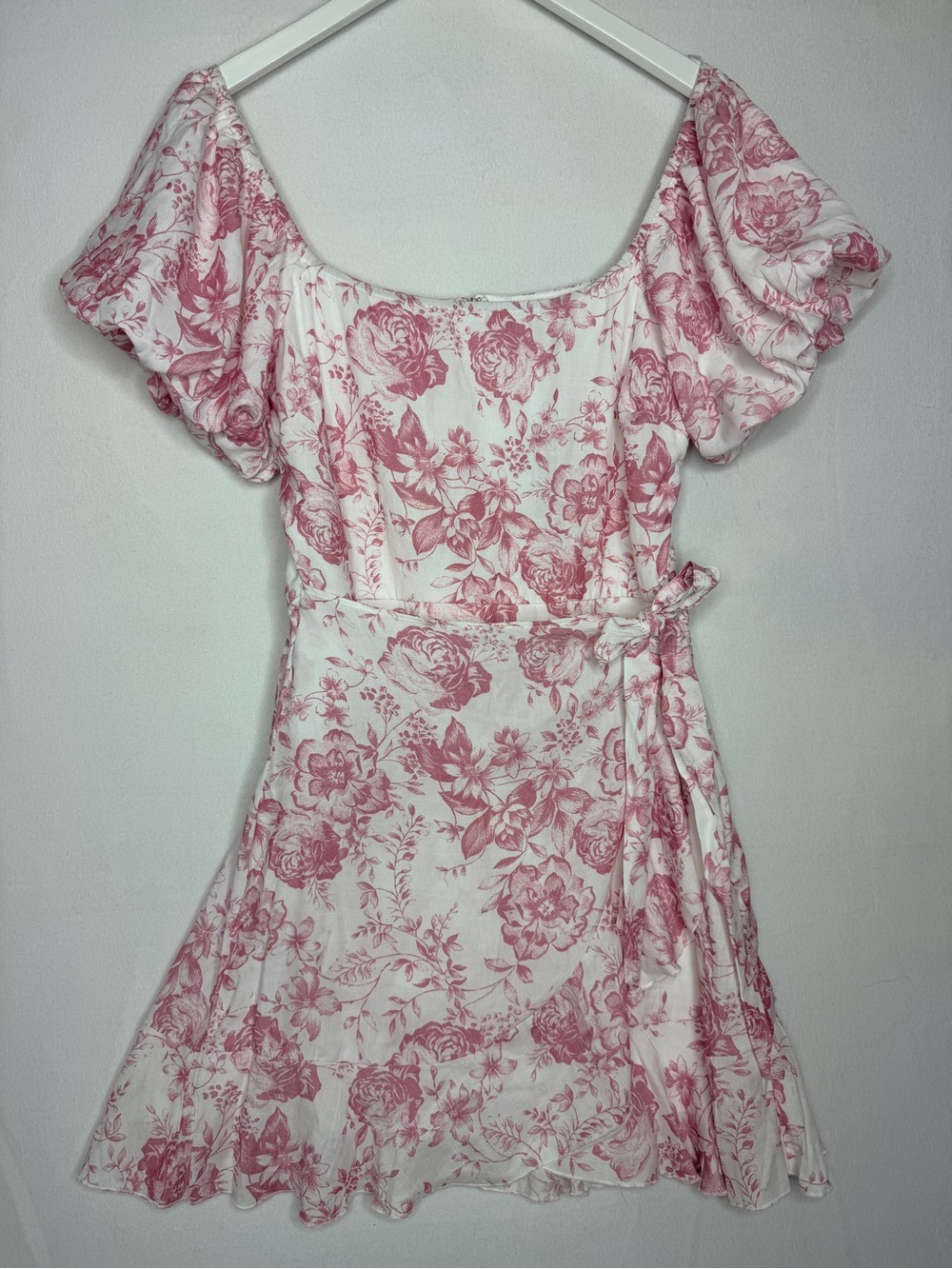 Trixxi Women’s Pink Floral Puff Sleeve Wrap Dress Large
